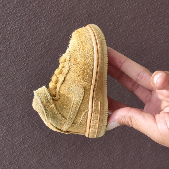 Nike Kids Force 1 Mid LV8 (TD) Sneakers (4C) - Picture 17 of 17